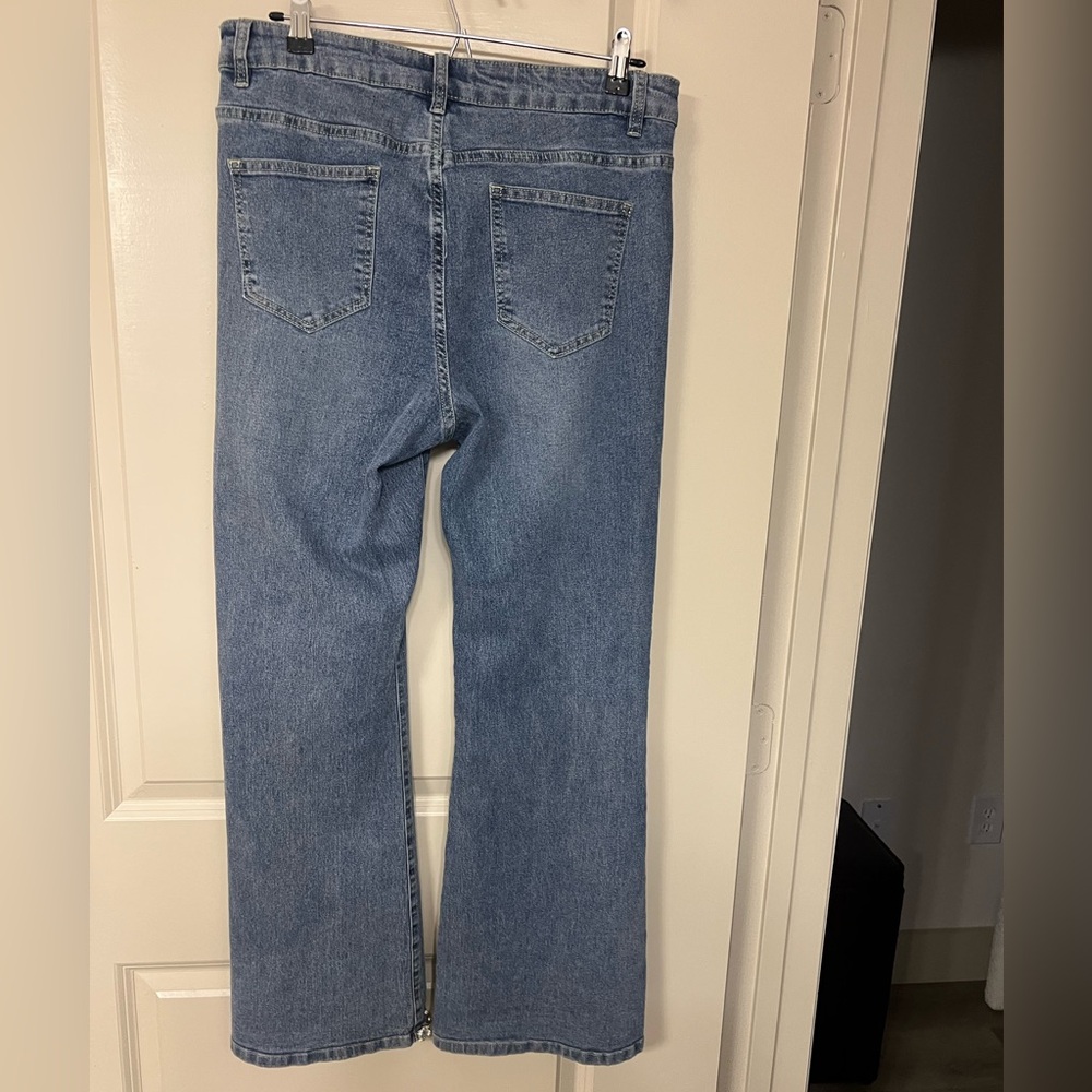 A.Z.I Blue Jewel & Rhinestone Embellished Flare Front Slit Jeans - 12 - Picture 3 of 11